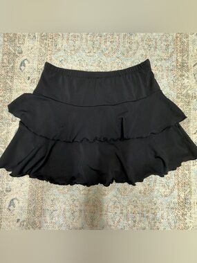 Girls' Black Tiered Ruffle Skirt with Elastic Waistband& under shorts 10/12